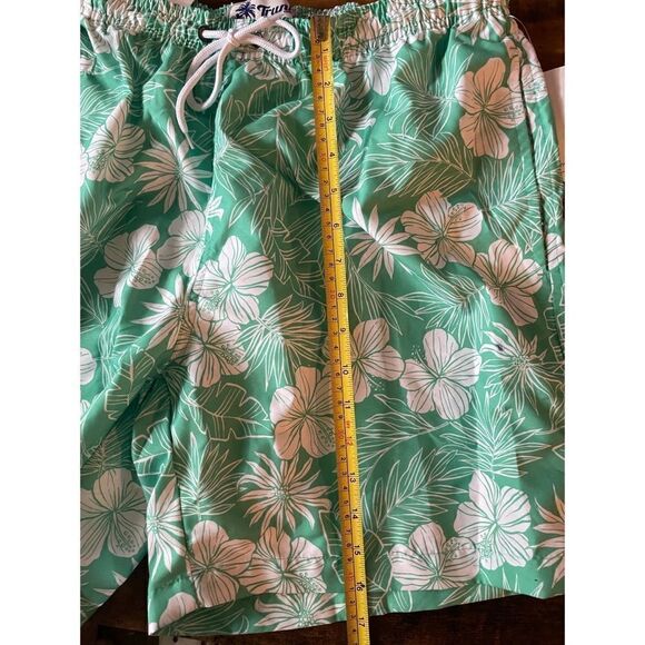 Trunks Tropical soft lime swimming shorts NWT Size L - Picture 13 of 13